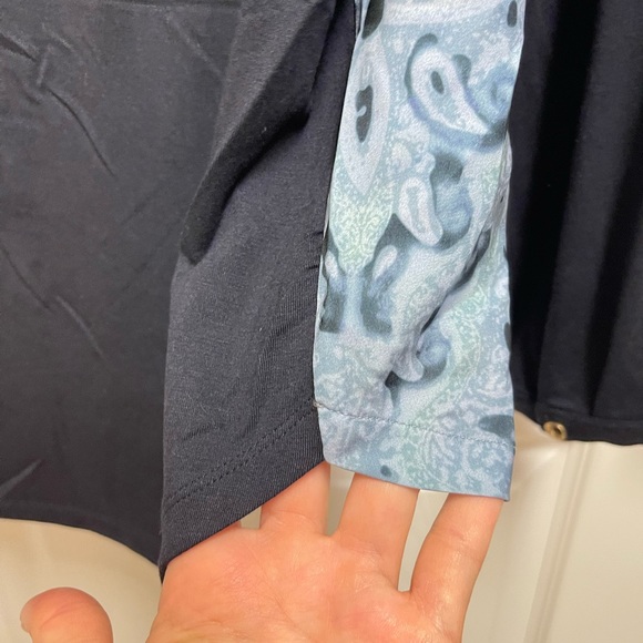 Basler Abstract Pattern Blouse - Picture 10 of 10